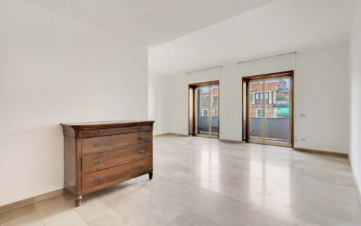 Città Studi: luminoso quadrilocale