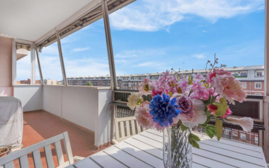 Famagosta: quadrilocale con terrazzo