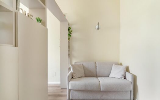 Giambellino: monolocale ristrutturato