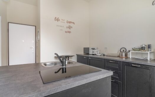 Giambellino: monolocale ristrutturato