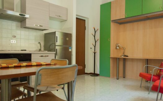 Città Studi: monolocale arredato a due passi dal Politecnico