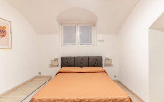 Duomo: trilocale ristrutturato a nuovo