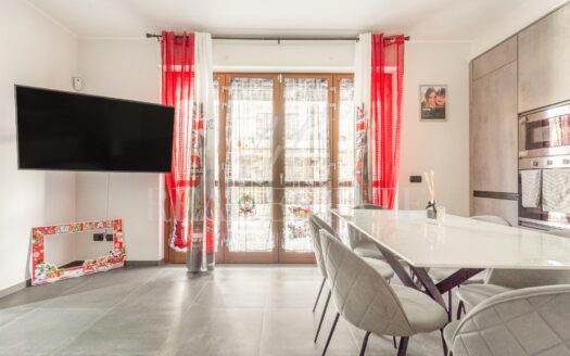 Cusago: trilocale con terrazzo e giardino