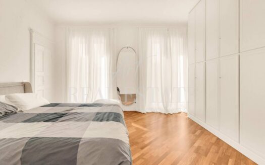 Corso Magenta: bilocale di charme